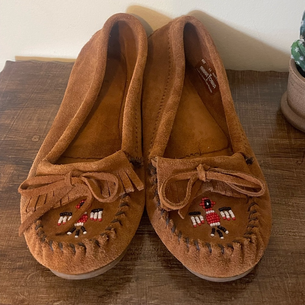 Minnetonka Size 11